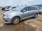 2018 Chrysler Pacifica Touring L Silver vin: 2C4RC1BG3JR354035