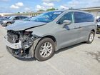 2022 Chrysler Pacifica Touring L Gray vin: 2C4RC1BG3NR112917
