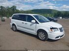 2016 Chrysler Town & Country Touring White vin: 2C4RC1BG7GR121638