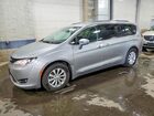 2018 Chrysler Pacifica Touring L Silver vin: 2C4RC1BG7JR269778