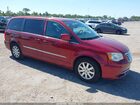 2016 Chrysler Town & Country Touring Burgundy vin: 2C4RC1BG9GR215309