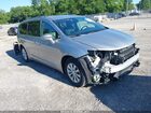 2018 Chrysler Pacifica Touring L Silver vin: 2C4RC1BG9JR214121