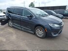 2020 Chrysler Pacifica Touring L Gray vin: 2C4RC1BG9LR140525