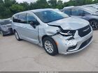 2024 Chrysler Pacifica Touring L Silver vin: 2C4RC1BG9RR133387