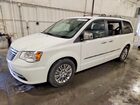 2016 Chrysler Town & Country Touring L White vin: 2C4RC1CG0GR166208