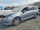 2017 Chrysler Pacifica Touring Silver vin: 2C4RC1DG3HR711933