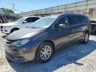 2017 Chrysler Pacifica Touring Gray vin: 2C4RC1DG6HR515842