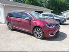2017 Chrysler Pacifica Limited Burgundy vin: 2C4RC1GG1HR533726