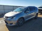 2018 Chrysler Pacifica Limited Silver vin: 2C4RC1GG1JR103572