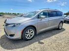 2019 Chrysler Pacifica Limited Silver vin: 2C4RC1GG5KR731149