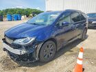 2020 Chrysler Pacifica Hybrid Limited Blue vin: 2C4RC1N72LR112190