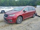 2022 Chrysler Pacifica Hybrid Pinnacle Red vin: 2C4RC1N75NR175545