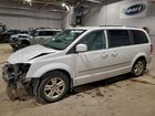 2016 Dodge Grand Caravan Crew White vin: 2C4RDGDG4GR388491
