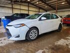 2019 Toyota Corolla Le White vin: 2T1BURHE6KC215649
