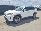 2020 Toyota Rav4 Xle Premium White vin: 2T3A1RFV8LW135106