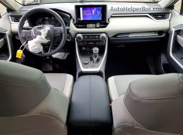 2T3B6RFV4RW073492 2024 TOYOTA RAV4 Black Widok deski rozdzielczej