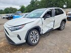 2022 Toyota Rav4 Xle Premium White vin: 2T3C1RFV3NW220043