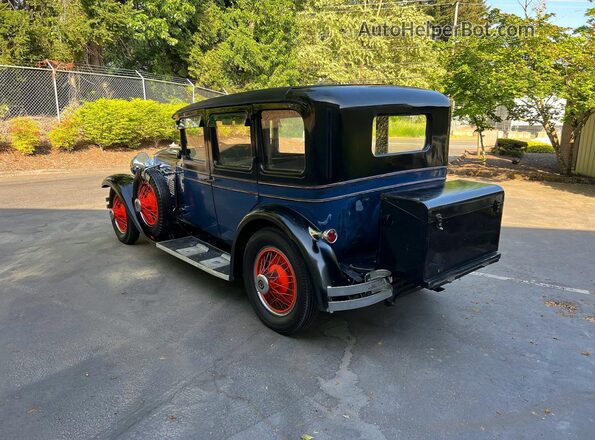 1929 STUT BLACKHAWK 4-DOOR
