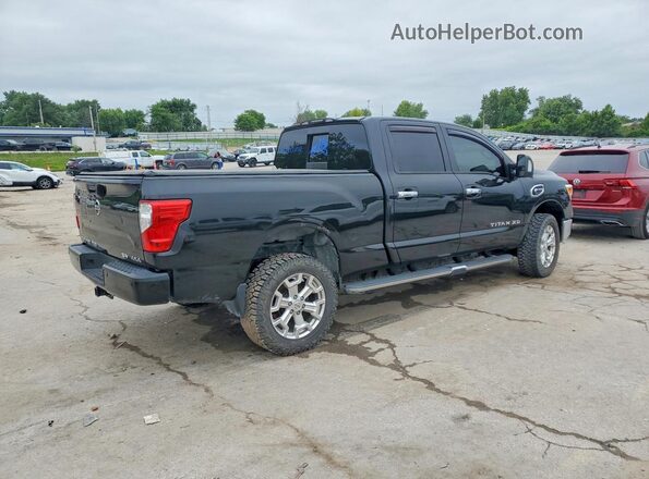 1N6BA1F47HN521802 2017 NISSAN TITAN Black Przód prawy