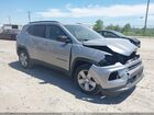 2022 Jeep Compass Latitude 4x4 Silver vin: 3C4NJDBBXNT231491