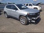 2024 Jeep Compass Latitude 4x4 Серебряный vin: 3C4NJDBNXRT138857
