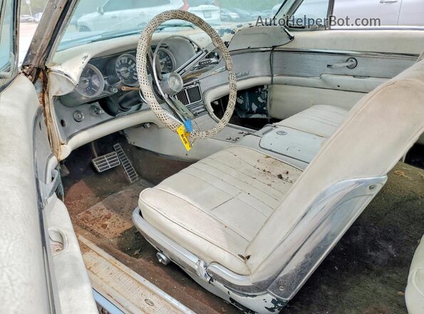 3Y83Z122522 1963 FORD THUNDERBIRD Blue Widok deski rozdzielczej