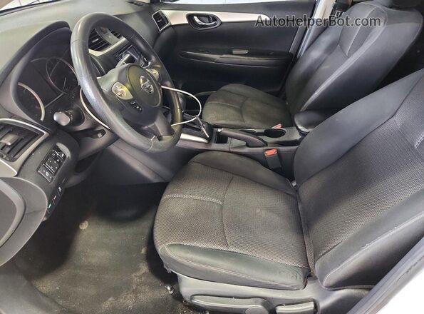 3N1AB7AP6JY309212 2018 NISSAN SENTRA White Dashboard view