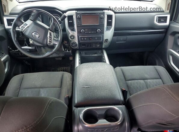 1N6BA1F47HN521802 2017 NISSAN TITAN Black Widok zestawu wskaźników