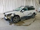2018 Subaru Outback 2.5i Limited White vin: 4S4BSAKC9J3383934