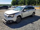 2017 Subaru Outback 2.5i Limited White vin: 4S4BSANC2H3266301