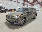 2017 Subaru Outback Touring Green vin: 4S4BSATC3H3381489