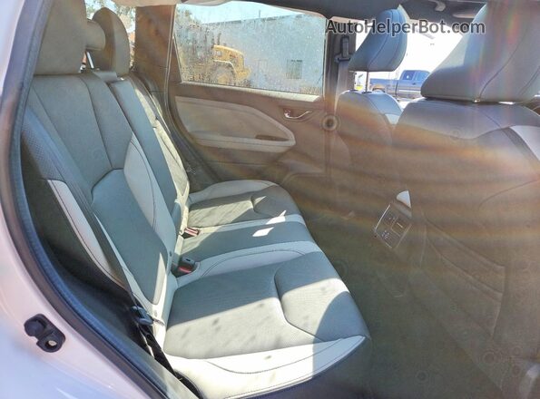 4S4SLSR75T3064884 2026 SUBARU FORESTER White Vista interior trasera