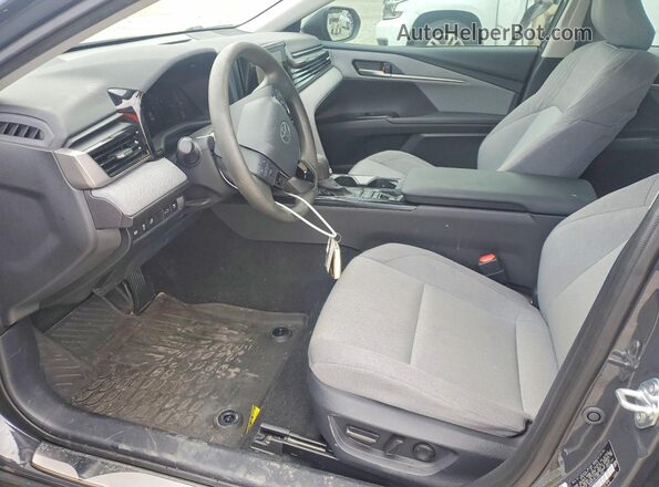 4T1DAACK8SU563760 2025 TOYOTA CAMRY Серый Вид салона спереди