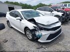 2026 Toyota Camry Le White vin: 4T1DAACK9TU268667