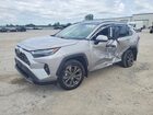 2022 Toyota Rav4 Limited Серебряный vin: 4T3D6RFV1NU076501