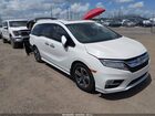 2019 Honda Odyssey Touring White vin: 5FNRL6H85KB067838