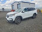 2021 Honda Pilot Touring White vin: 5FNYF6H67MB056098