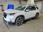 2025 Honda Pilot Touring White vin: 5FNYG1H77SB022331