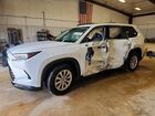 2025 Toyota Grand Highlander Xle White vin: 5TDAAAA53SS020096