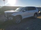 2024 Toyota Grand Highlander Platinum White vin: 5TDAAAB54RS019211