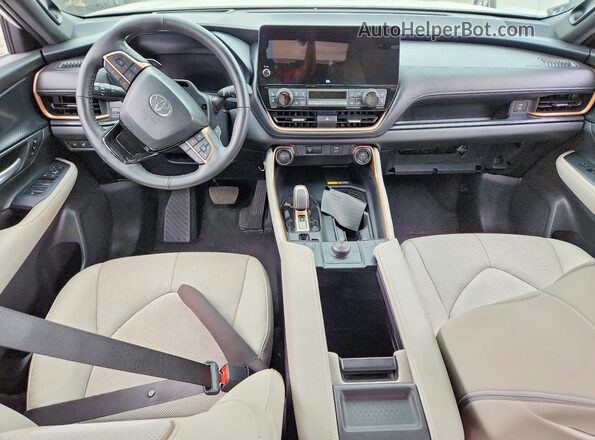 5TDADAB58RS002032 2024 TOYOTA GRAND White Dashboard view