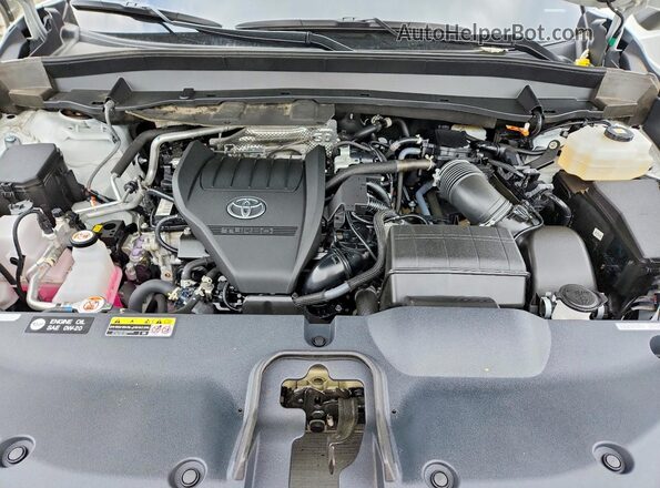 5TDADAB58RS002032 2024 TOYOTA GRAND White Engine compartment view