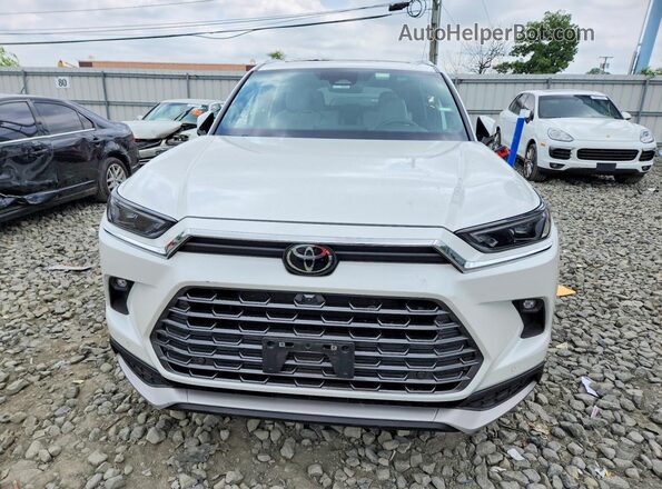 5TDADAB58RS002032 2024 TOYOTA GRAND White Front view