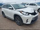 2018 Toyota Highlander Le Plus White vin: 5TDBZRFH9JS804991