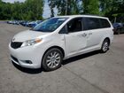 2017 Toyota Sienna Xle 7-passenger White vin: 5TDDZ3DC7HS159166