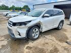 2018 Toyota Highlander Limited White vin: 5TDDZRFH5JS805841