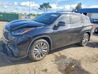 2022 Toyota Highlander Platinum Black vin: 5TDFZRBH5NS168874