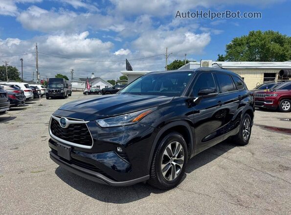2021 TOYOTA HIGHLANDER HYBRID XLE