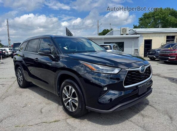 2021 TOYOTA HIGHLANDER HYBRID XLE
