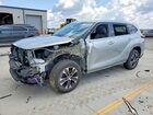 2021 Toyota Highlander Xle Silver vin: 5TDGZRBH9MS527355